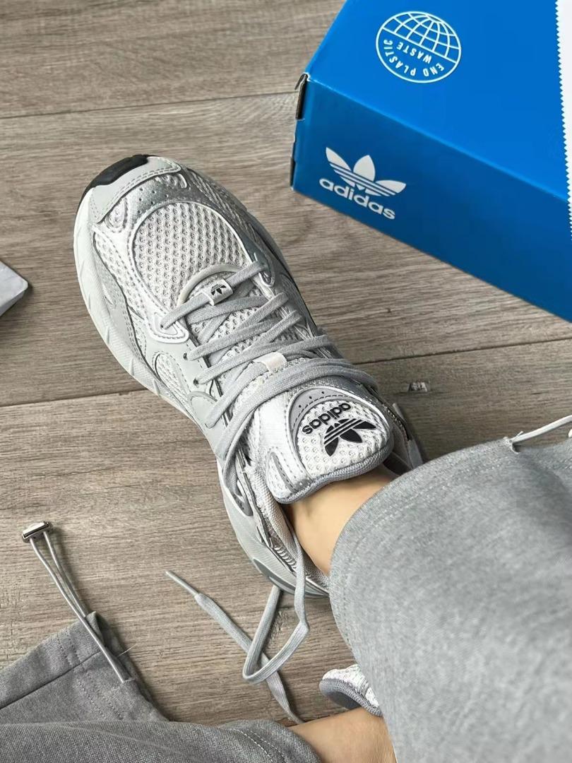 Adidas originals deals retro sports