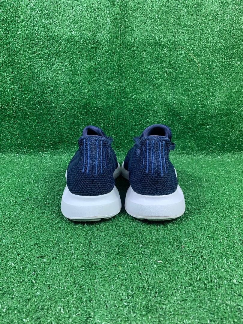 adidas swift run navy