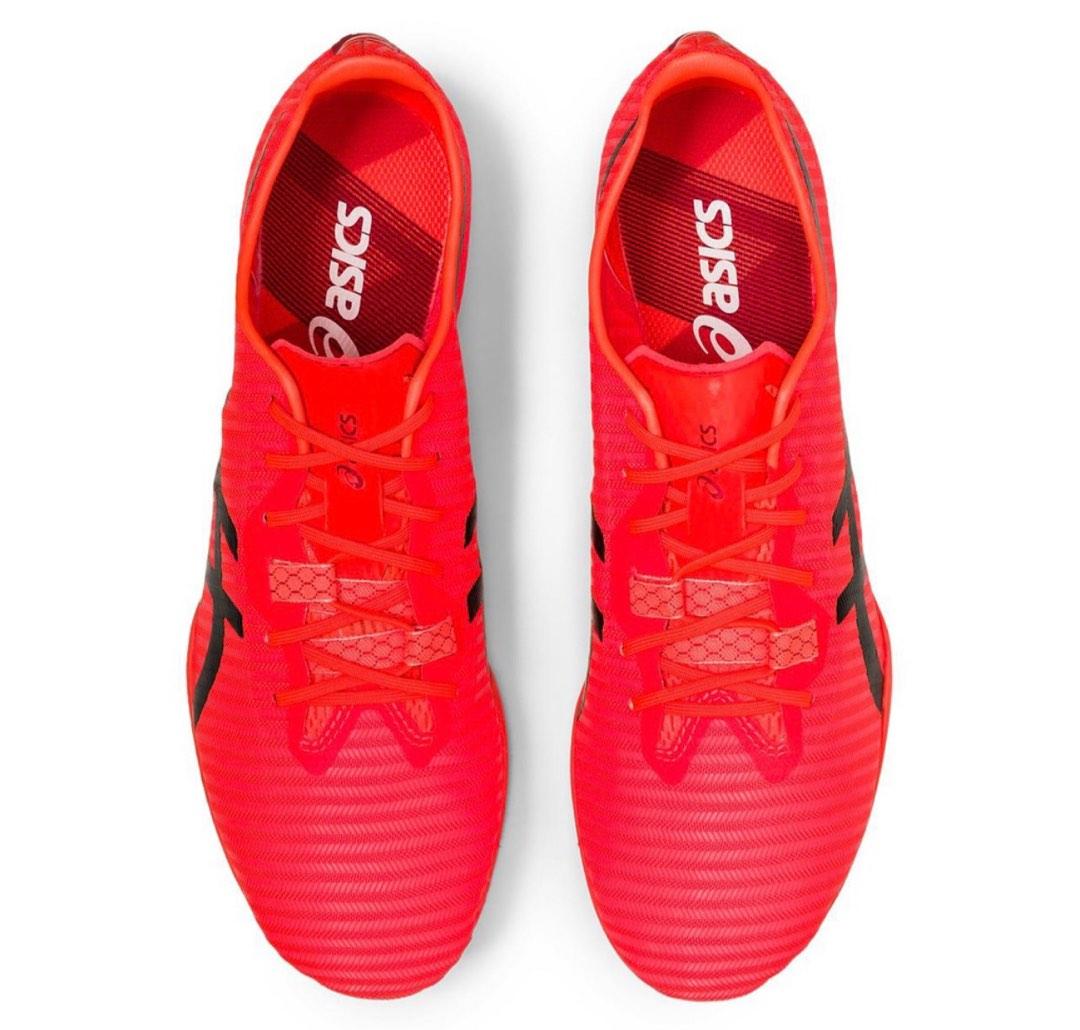 asics long distance spikes