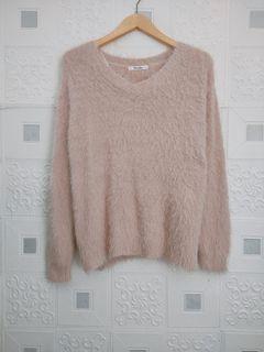 Atasan / sweater rajut halus