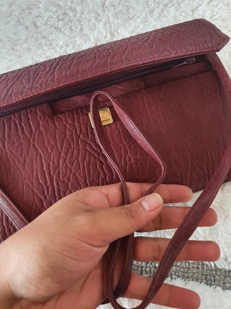 Authentic walrus skin crossbody, Luxury, Bags & Wallets on Carousell