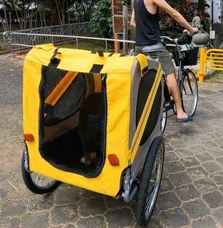 Bike trailer for medium to large dogs, awesome way to take your dog along on short trips to further places