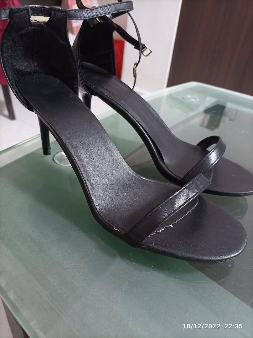 professional black heels