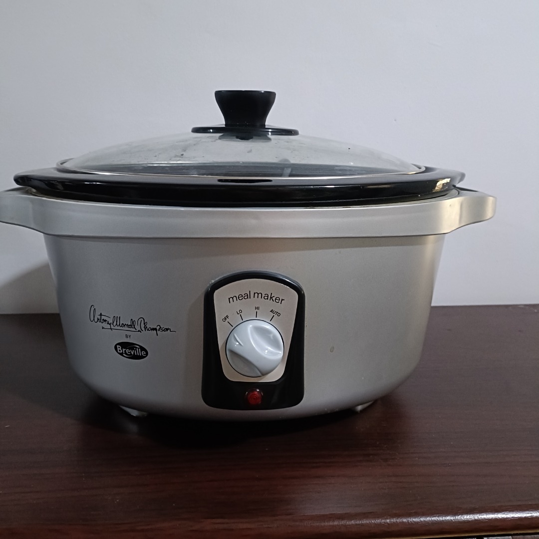 Breville MM11 5.4 litre slow cooker, TV & Home Appliances, Kitchen Appliances, Cookers on Carousell