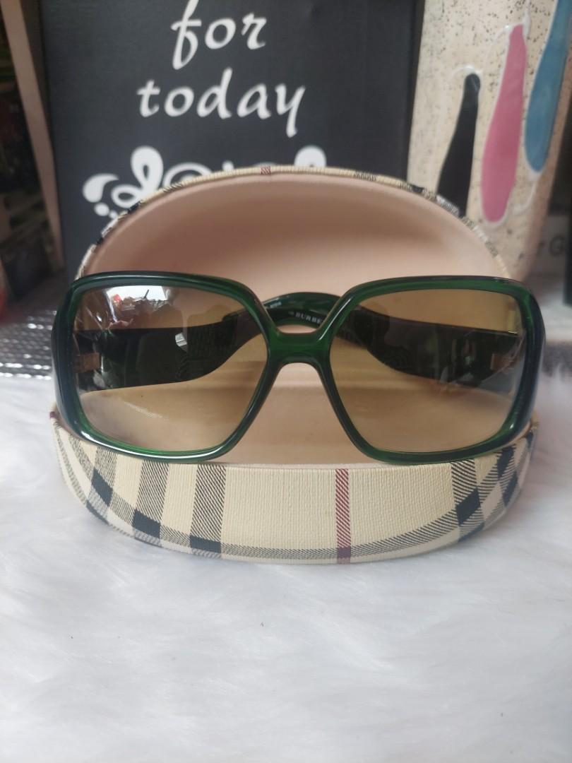 Burberry sunglasses legit, Women's Fashion, Watches & Accessories