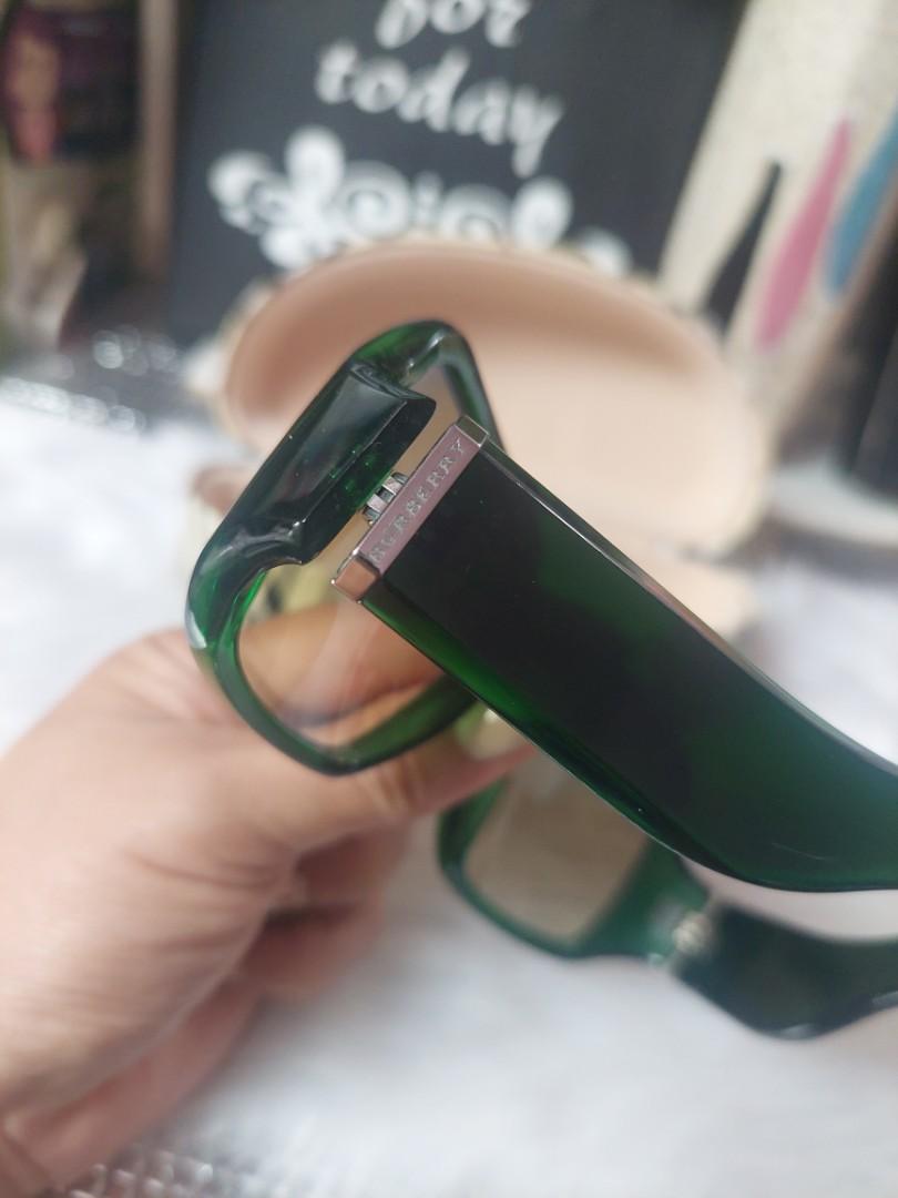 Burberry sunglasses legit, Women's Fashion, Watches & Accessories