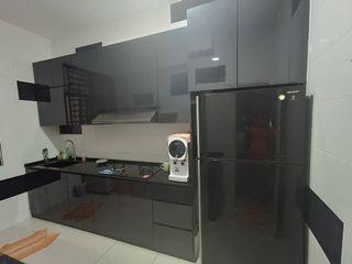 Cabinets UPPER AND BOTTOM + QUARTZ STONE KITCHEN TOP JOHOR 8FEET 8KAKI KABINET DAPUR ATAS DAN BAWAH SOLID PLYWOOD