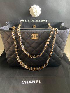 Chanel coco first tote in caviar ⭐️ rare⭐️ 22k 