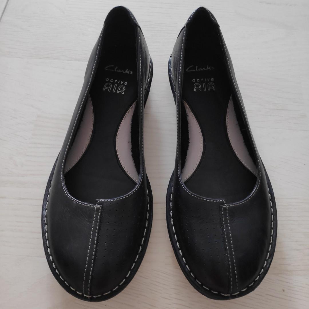 CLARKS Active Air Size 5 Women s Fashion Footwear Flats on Carousell