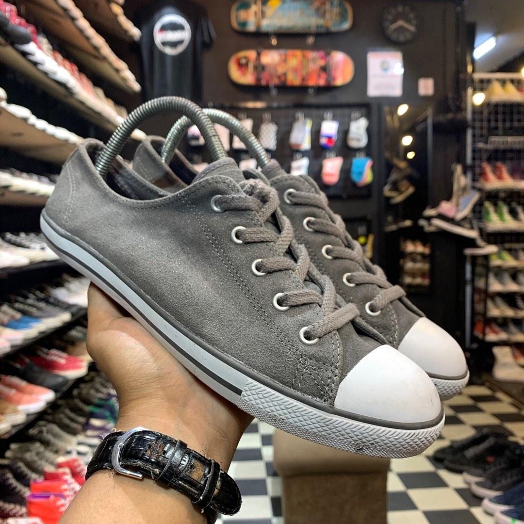 Converse suede trainers sale