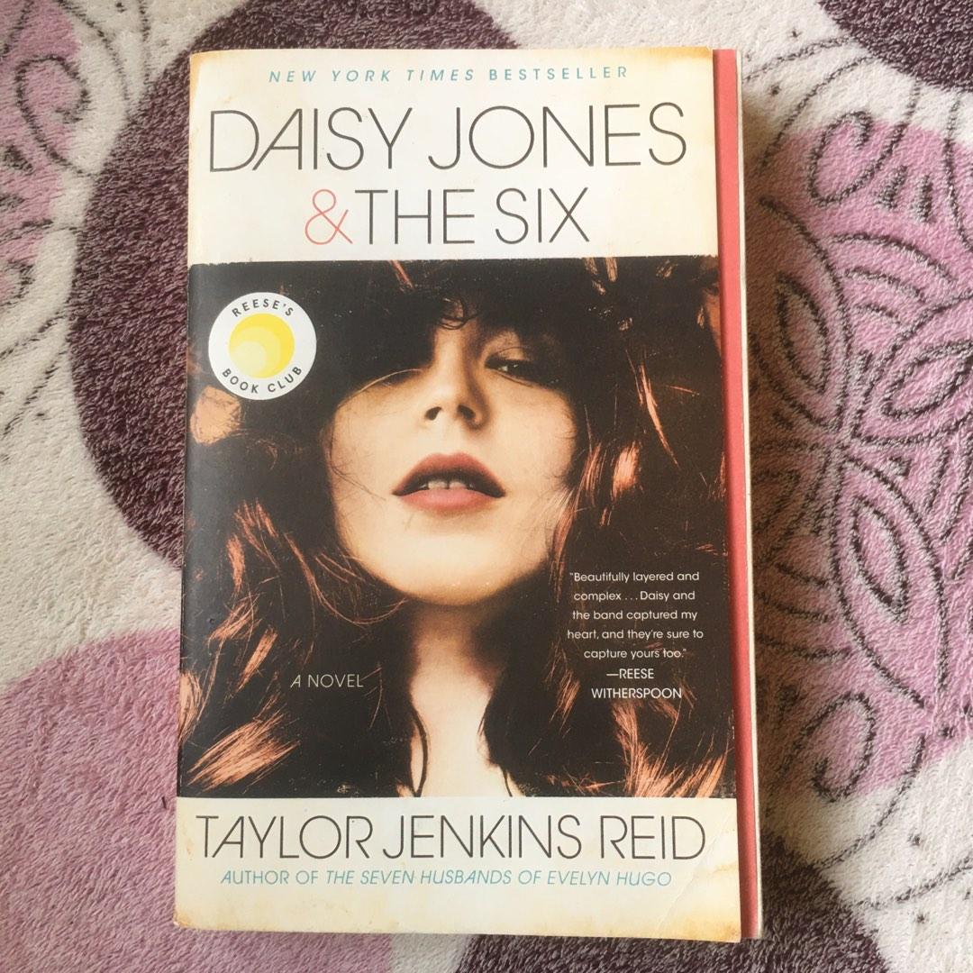Daisy Jones and The Six, Hobbies & Toys, Books & Magazines, Fiction