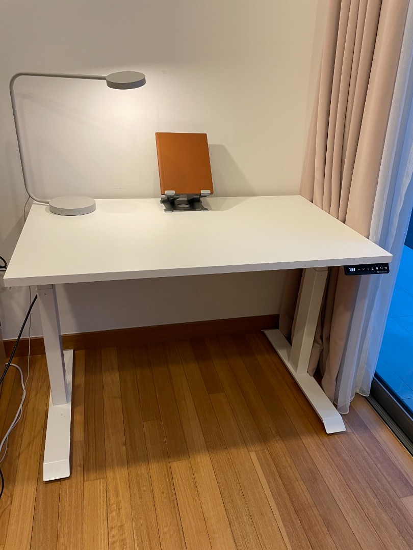 Ergo Edge Adjustable Desk, Furniture & Home Living, Furniture, Tables