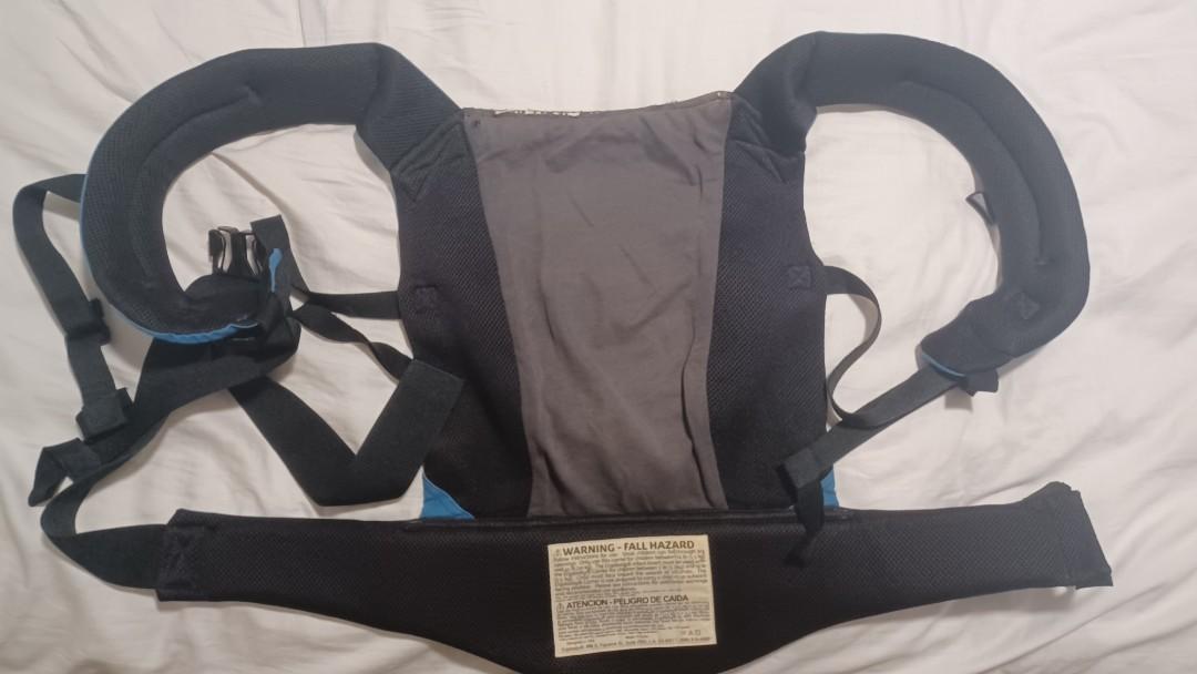 Ergobaby sling, Babies & Kids, Going Out, Carriers & Slings on Carousell