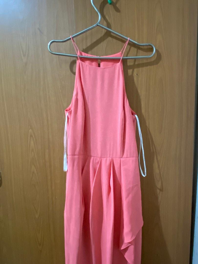 Ever New salmon pink long gown (Category: Evening dresses & gowns) located in Quezon City. Submitted by malassezia (Listing ID 1190242506, Image 1). Description: Best fits XS-S frames, worn once :) this dress has a really nice front slit with a just-right height no when worn photos available .