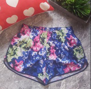 Gap fit floral activewear