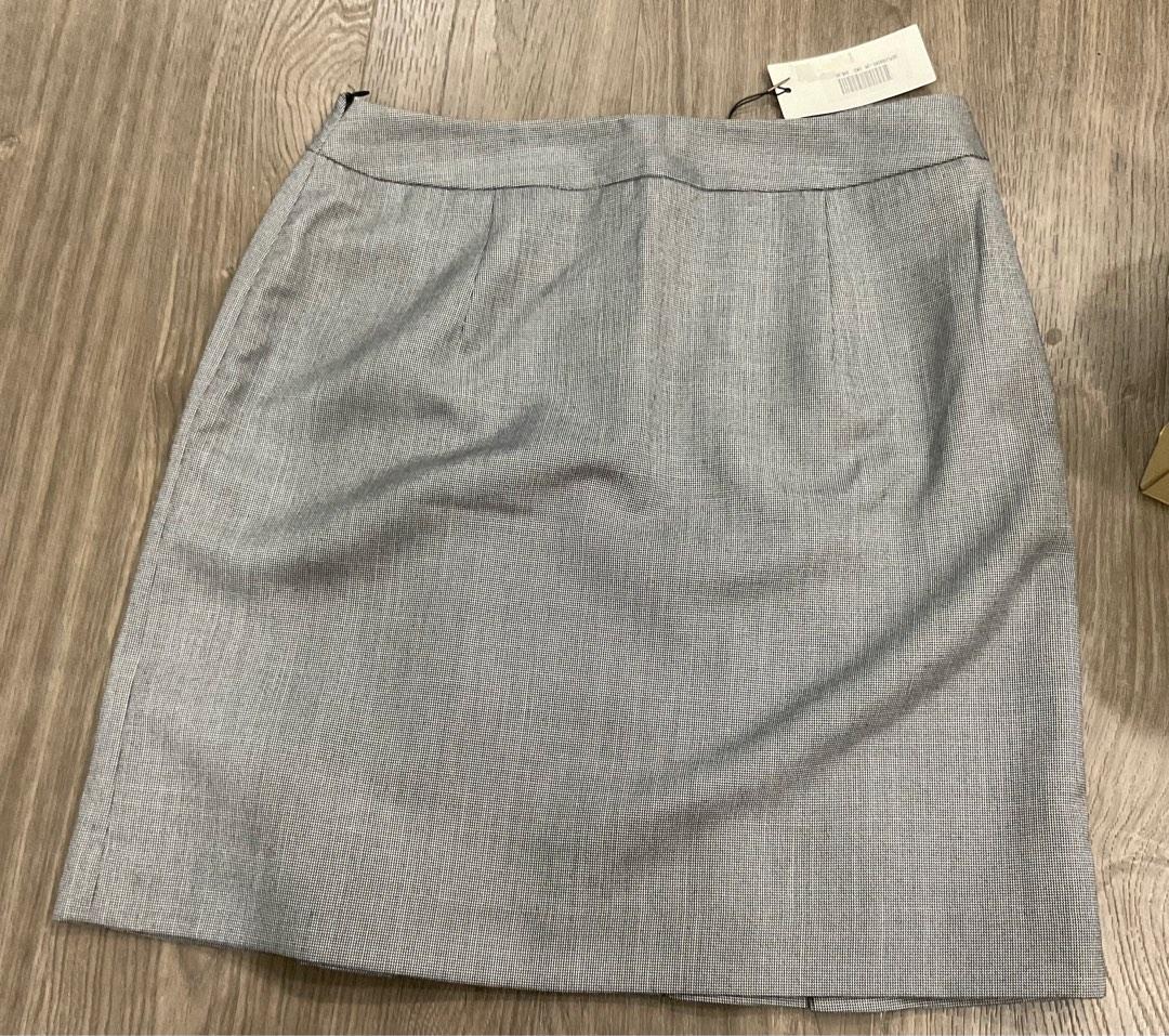 Grey pleated work skirt