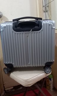 （分類：）位於 。 由 calvin867 提交（商品編號 1190147023，圖片 1）。簡介： 。