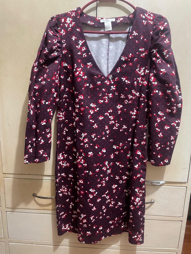 H&M Dress 3/4 Sleeve (Category: Dresses) located in Santa Rosa. Submitted by catelle (Listing ID 1190304874, Image 1). Description: H&M dress for sale - never been used - not stretchy - fits xs-s frames - can’t fit me bc it’s too tight (bought without fitting 🥺🤦🏻‍♀️) - side zipper opening - 3/4 sleeves - above the knee length for 5’5” tall Item is in Calamba, Laguna.
