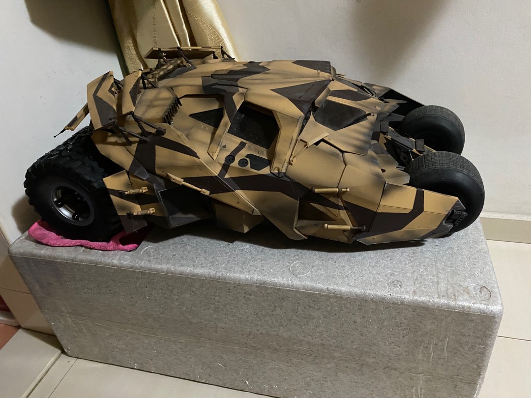 Hottoys batman tumbler camo version Hobbies Toys Toys Games