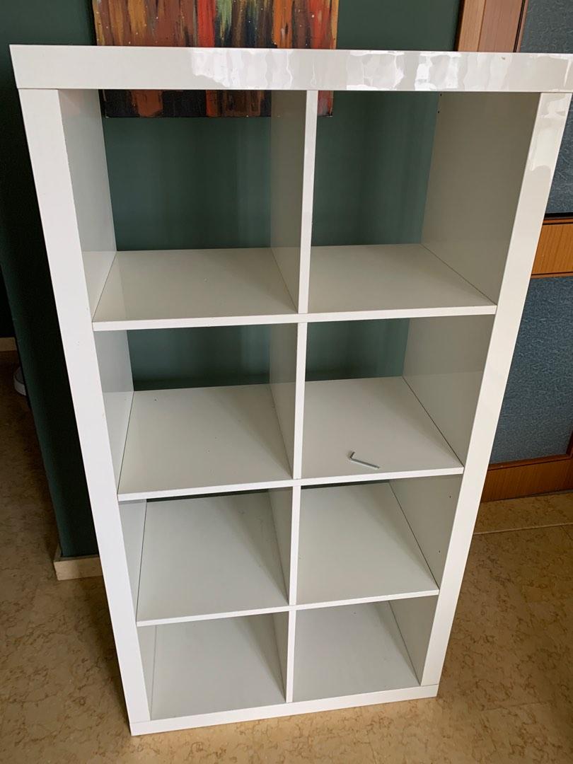 Ikea Kallax shelf to give away. Comes with an Allan key and the shelf