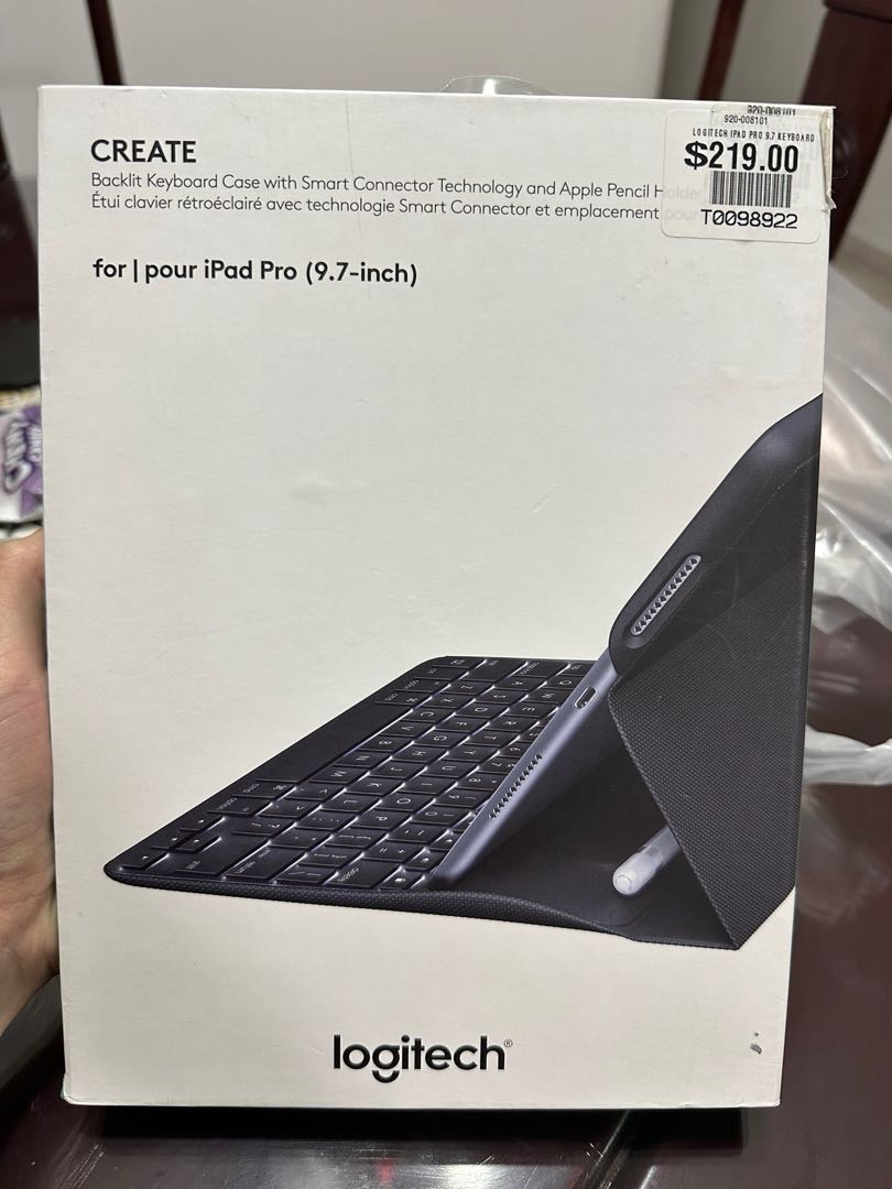 iPad Pro 9.7 inch Logitech Create Backlit keyboard case with smart