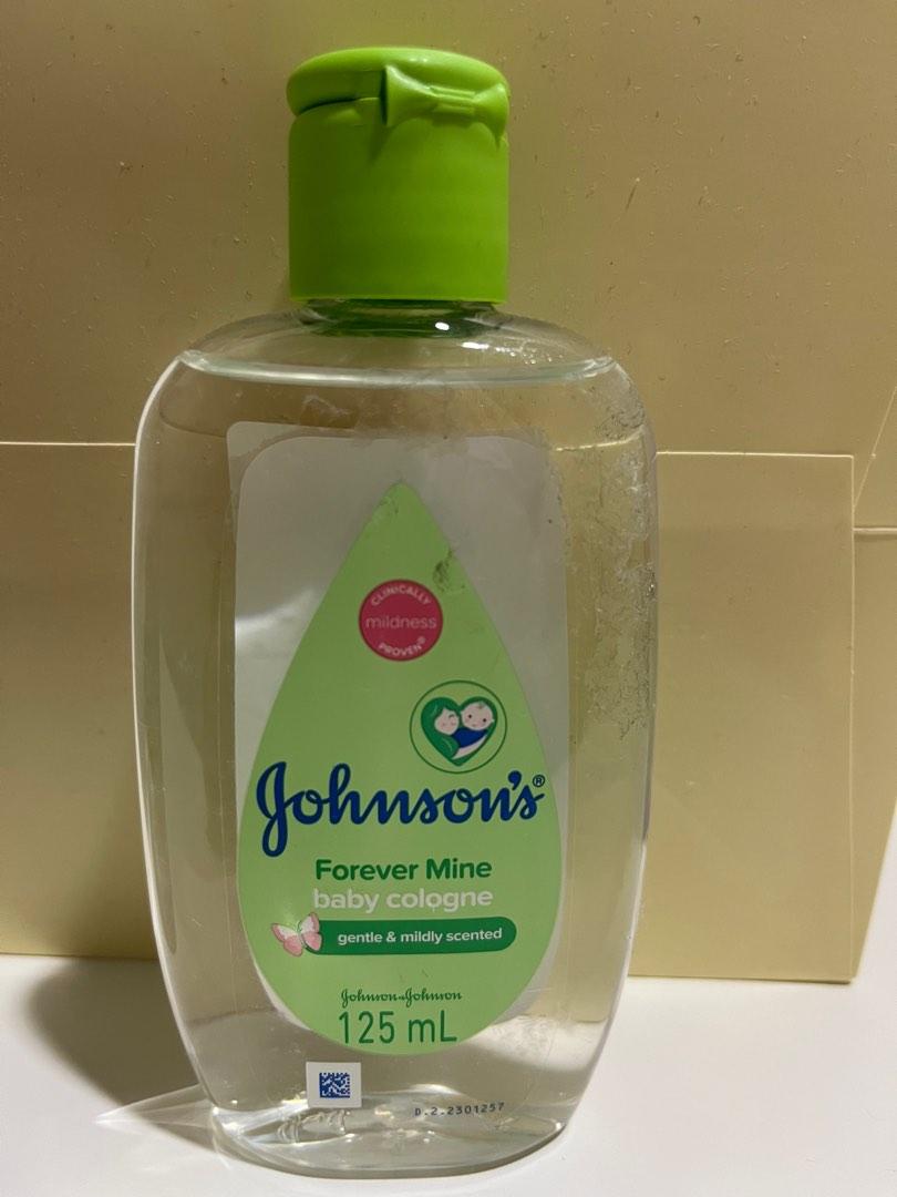 Johnson baby oil, Beauty & Personal Care, Bath & Body, Body Care