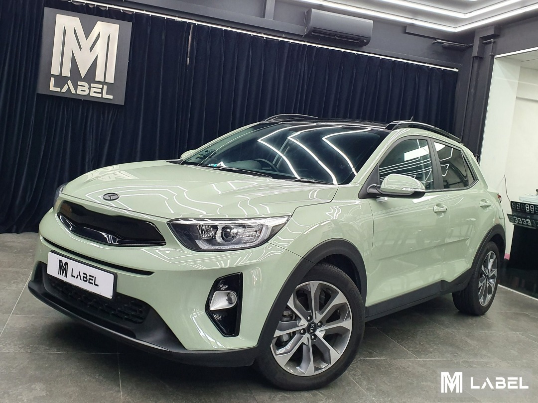 Kia Stonic Full Vinyl Wrap PET khaki Green, Car Accessories, Car & Services on Carousell