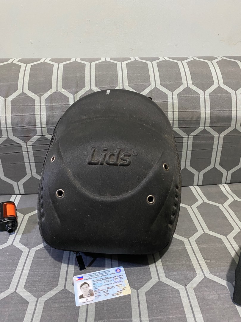 Lids Hat Travel Bag, Hobbies & Toys, Travel, Travel Essentials