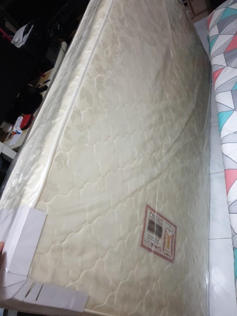 Mattress super single, Furniture & Home Living, Bedding & Towels on