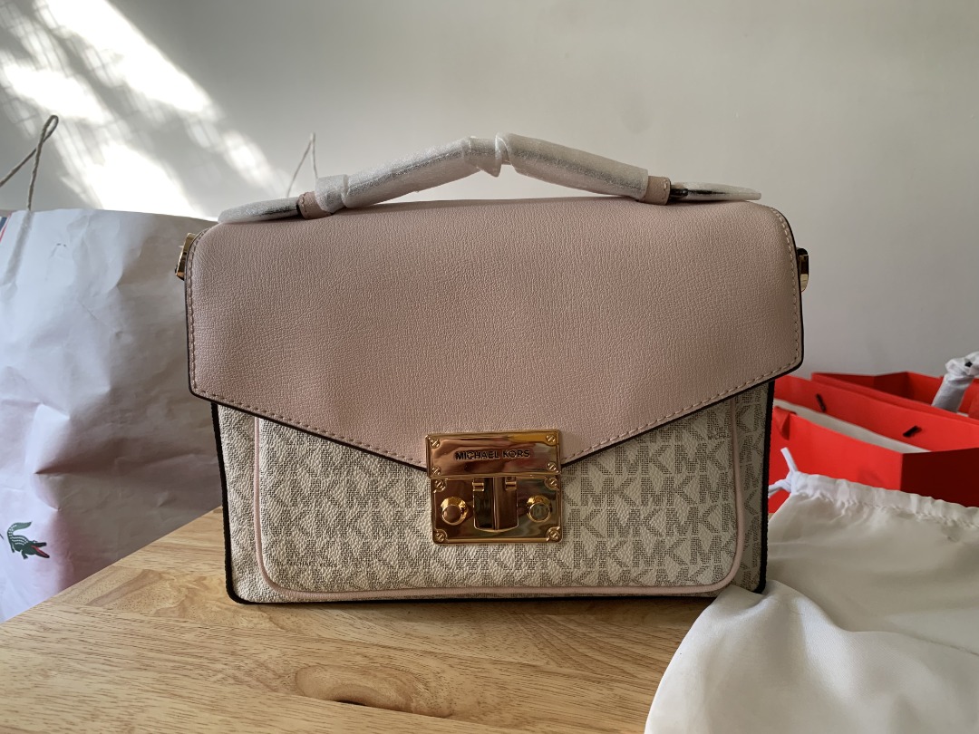 Michael Kors Rose Messenger Crossbody Bag Original 25k Selling 19k NBU Pawnable