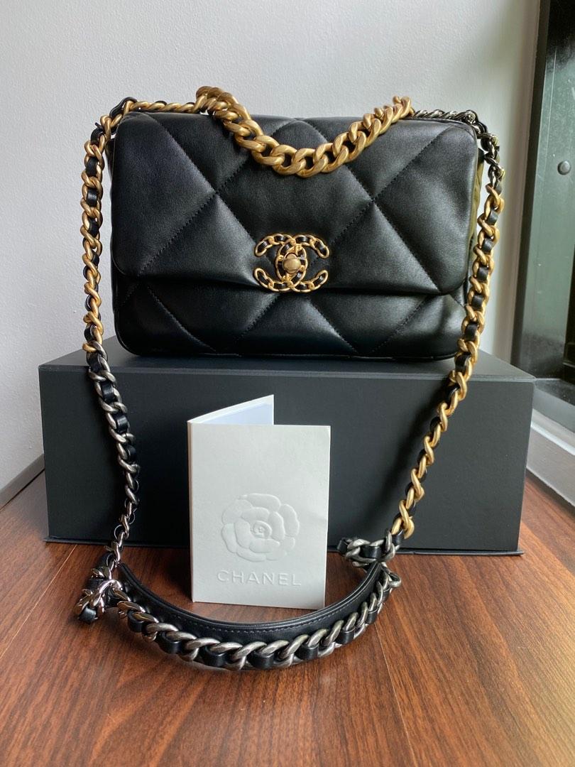 NEW CHANEL 19 SMALL BLACK LAMBSKIN LEATHER CLASSIC FLAP BAG