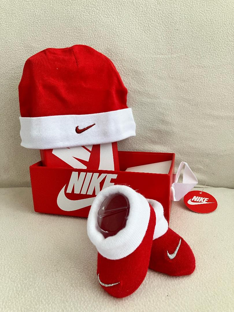 Nike booties and hat hot sale