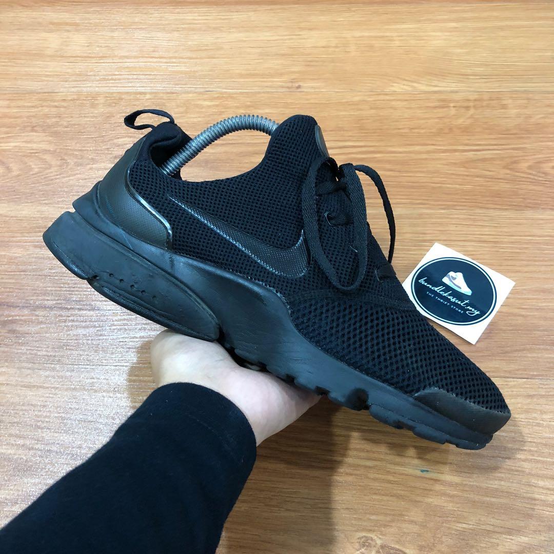 presto fly sneaker navy