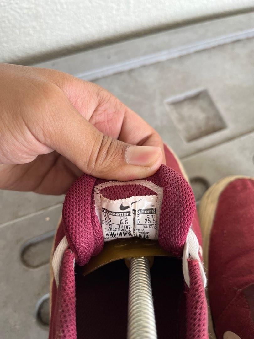 nike sb maroon