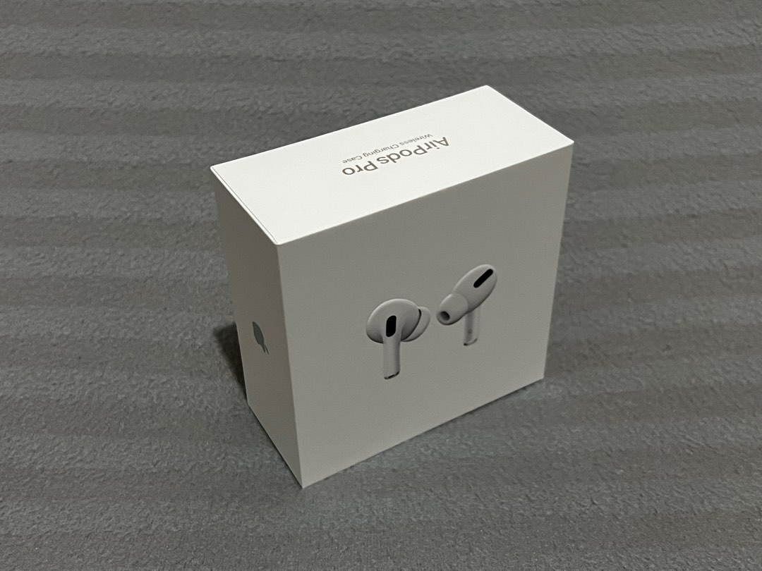 original-airpods-pro-first-gen-audio-earphones-on-carousell