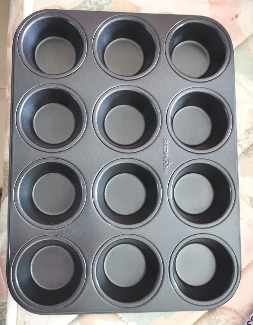 Redman cupcakes tray, Furniture & Home Living, Kitchenware & Tableware
