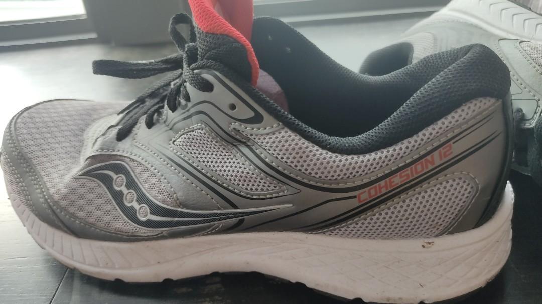 Cohesion deals 12 saucony