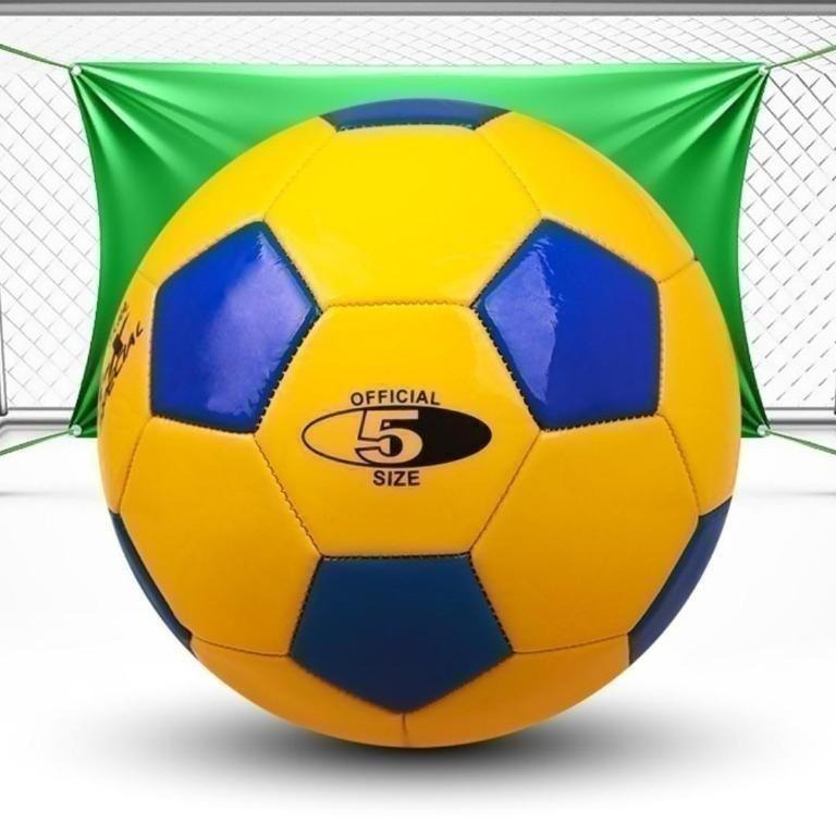 Standard size soccer ball, Sports Equipment, Sports & Games, Racket