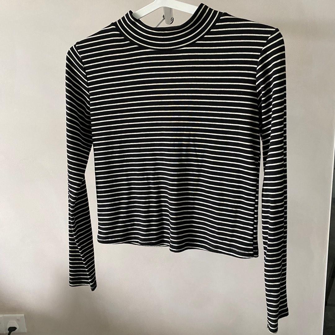 tight black and white striped long sleeve shirt