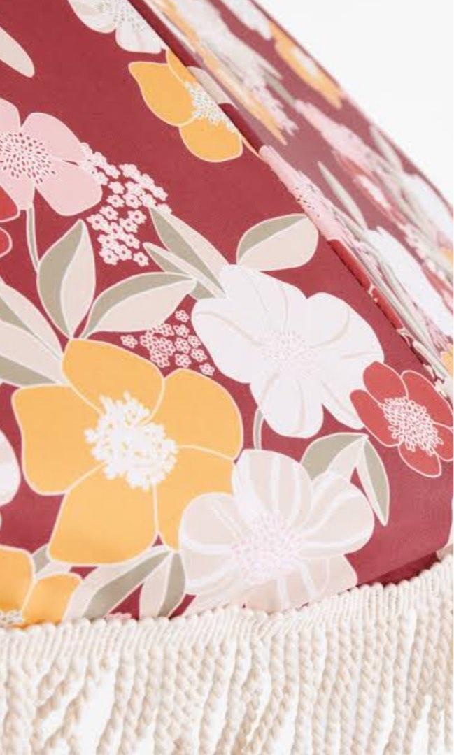 Umbrella relaxed zara original, Perabotan Rumah di Carousell