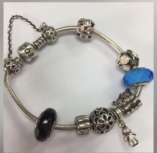 (Category: ) located in . Submitted by amaashad (Listing ID 1190178625, Image 1). Description: .