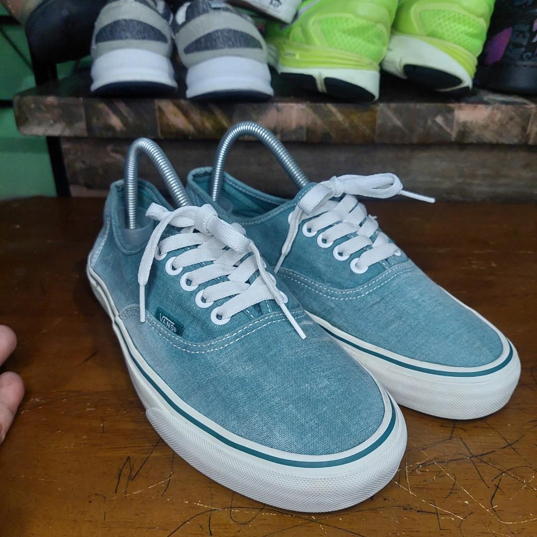 VANS LIGHT GREEN SIZE 8 men 9.5 women 