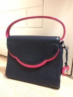 （分類：）位於 。 由 loraclhy 提交（商品編號 1190281068，圖片 1）。簡介： 。