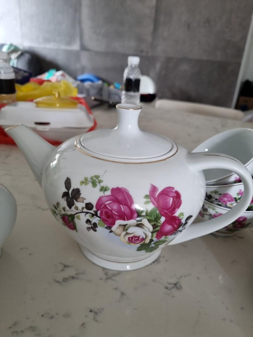 Vintage English Teapot Set, Furniture & Home Living, Kitchenware