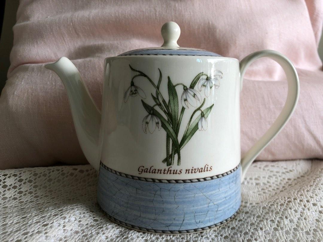 Wedgwood Sarah's Garden Teapot Snowdrop Galanthus nivalis Queen'sware