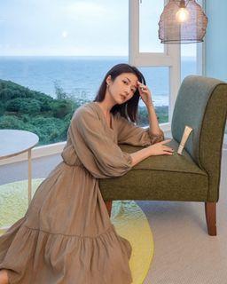 奶綠色蛋糕洋裝