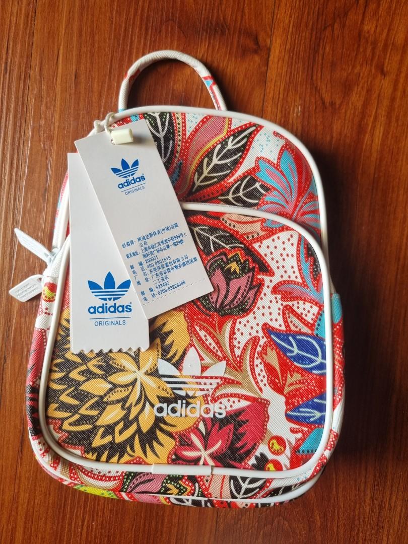Adidas Mini Bag, Fesyen Wanita, Tas & Dompet di Carousell