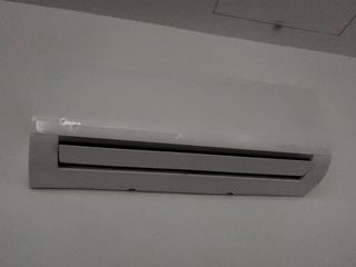 (Category: ) located in . Submitted by Arepit (Listing ID 1190384306, Image 1). Description: .