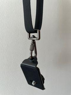 Andoer Quick-release padded camera strap (black)