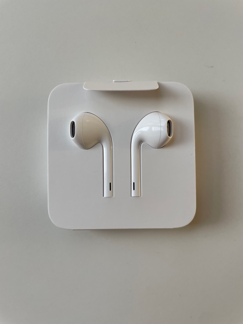 Apple EarPod with Lightning Connector (Original), Audio, Earphones on
